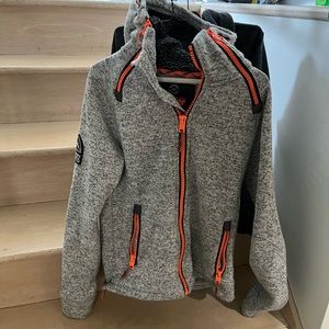 2 Mens Superdry hoodies size small barely worn in very good condition